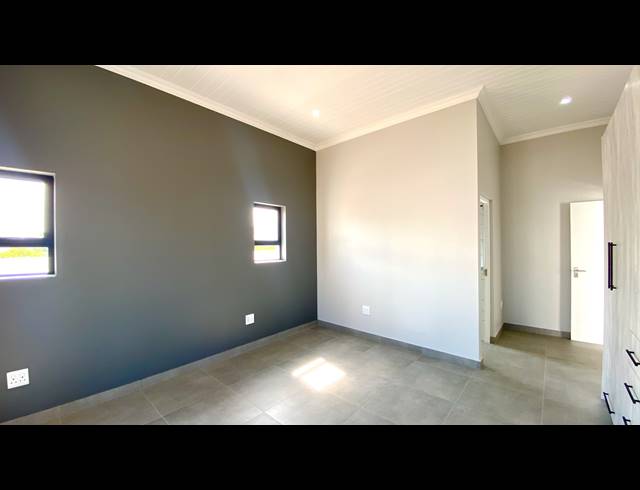 3 BEDROOM HOUSE FOR SALE IN ATLANTIC SANDS PRIVATE ESTATE